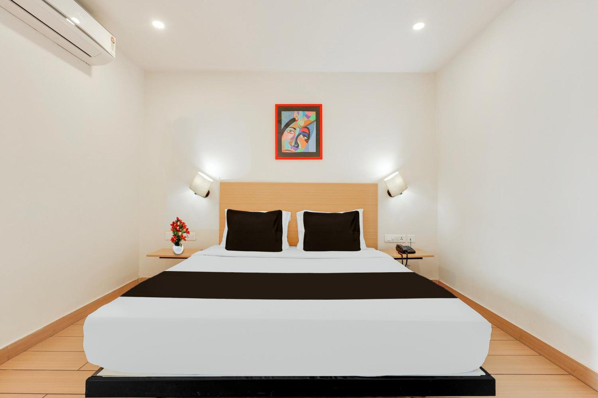 Super Townhouse Visakhapatnam Hotel Exterior photo